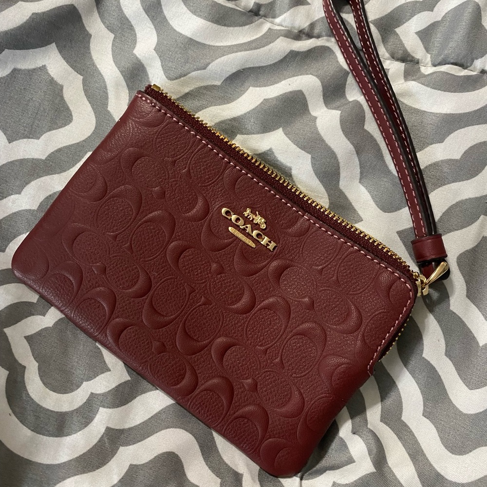 Brand New with Tag, Coach Wristlet